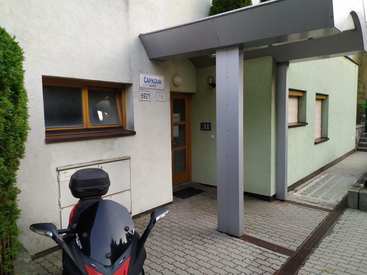 Kate & Jenny - Two-Level Apartment In The Old Town Bratysława Zewnętrze zdjęcie