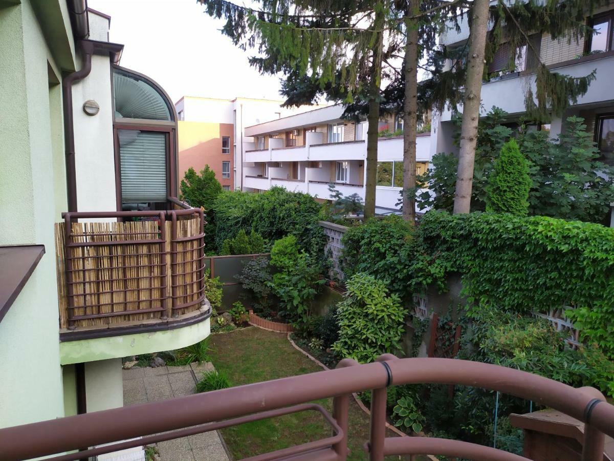 Kate & Jenny - Two-Level Apartment In The Old Town Bratysława Zewnętrze zdjęcie